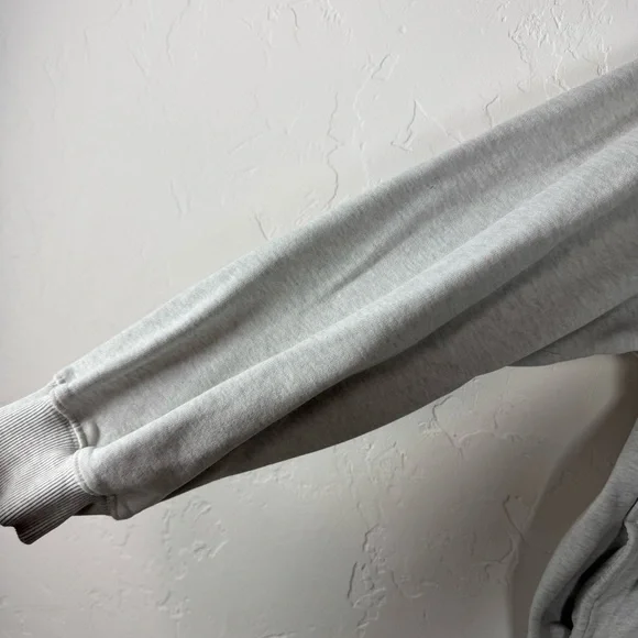 Aritzia TNA Cozy Fleece Mega Pullover Sweatshirt Sweater Heather Grey Light Knit - Picture 3 of 14